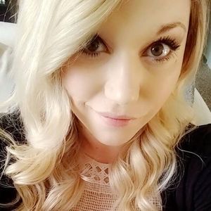 Meet your Posher, Chloe